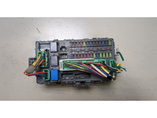 Блок предохранителей Honda Accord 8 2008-2013 USA TA5A702 2.4
