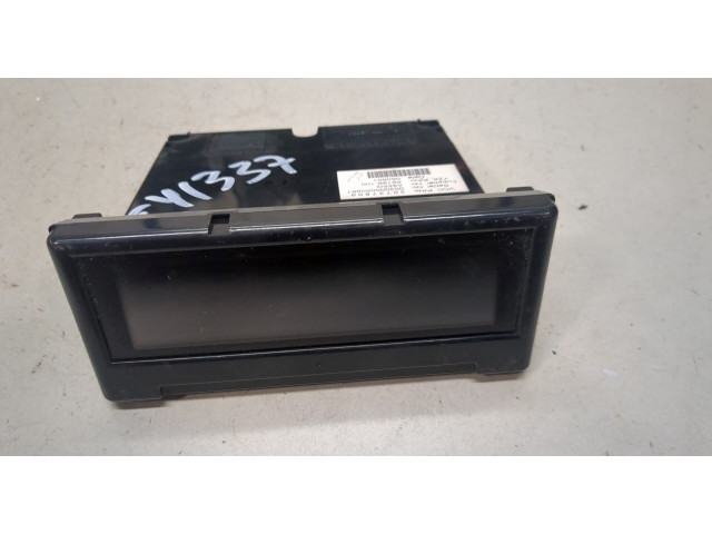 Дисплей бортового компьютера  Volvo S40 2004-         