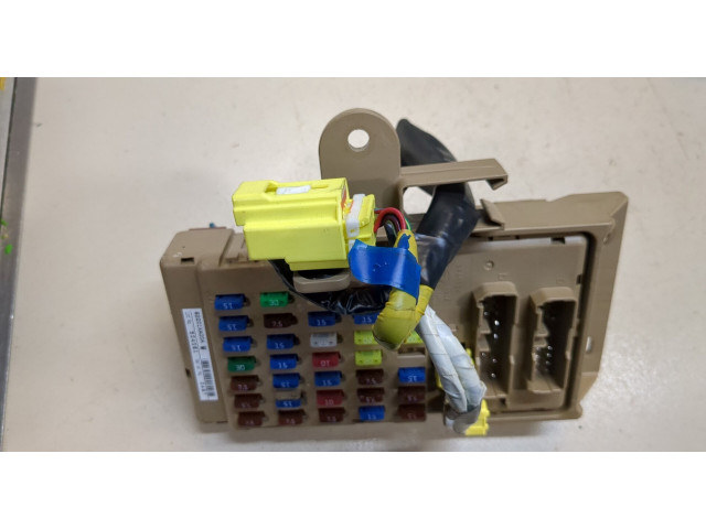 Блок предохранителей  Subaru Tribeca (B9) 2004-2007         