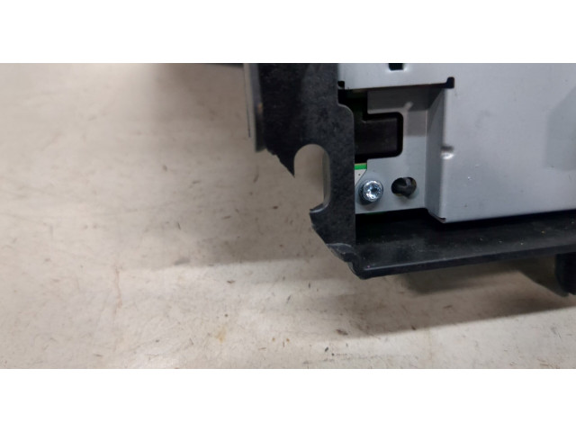 Дисплей мультимедиа  Peugeot 5008 2017-2020 9828418380       