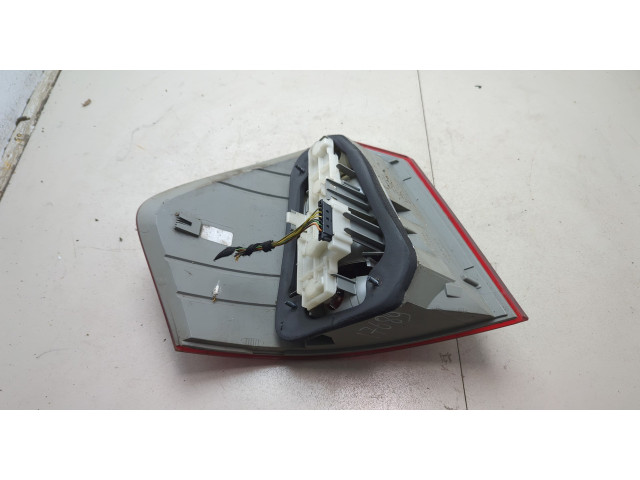 Задний фонарь          