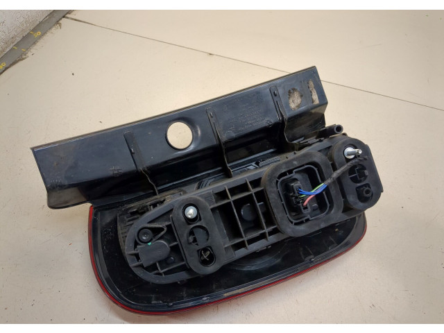 Задний фонарь          