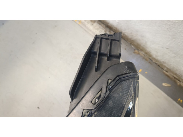 Фара передняя  Mitsubishi Eclipse Cross 2017- левая 