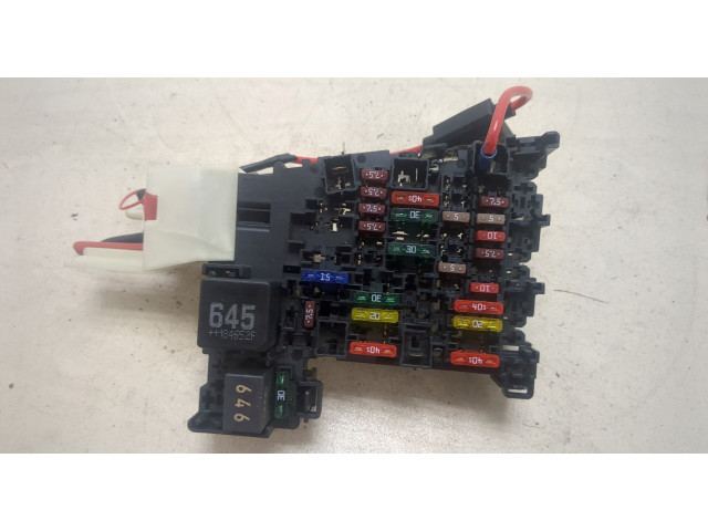 Блок предохранителей Skoda Octavia (A7) 2017-2021