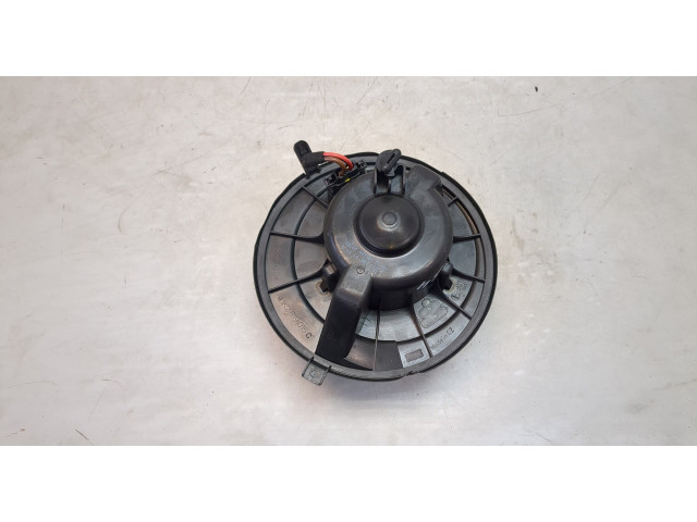 Моторчик печки Skoda Yeti 2013-2018