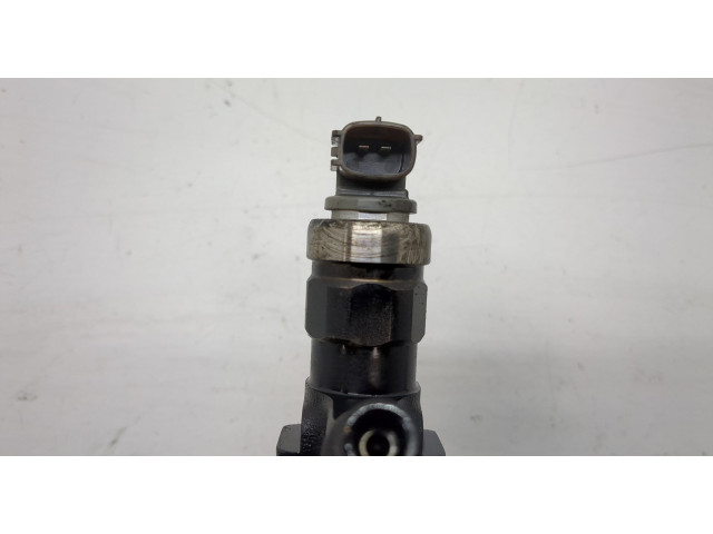 Форсунка топливная  Nissan X-Trail (T30) 2001-2007    16600ES60A     