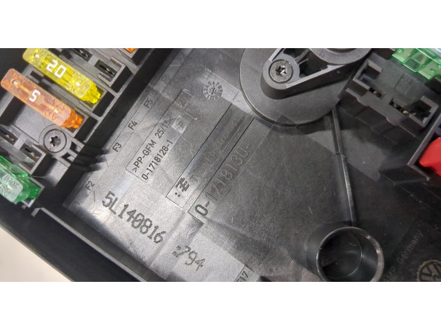 Блок предохранителей Volkswagen Caddy 2015-