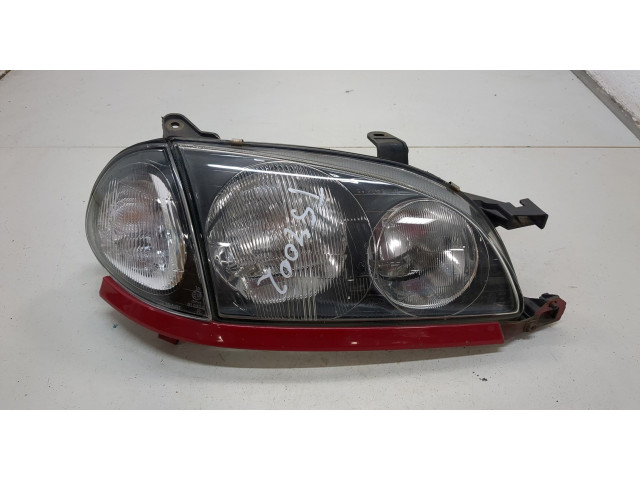 Фара передняя Toyota Avensis 1 1997-2003 правая