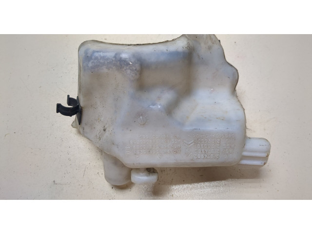 Бачок омывателя  Peugeot Partner 2008-2012    