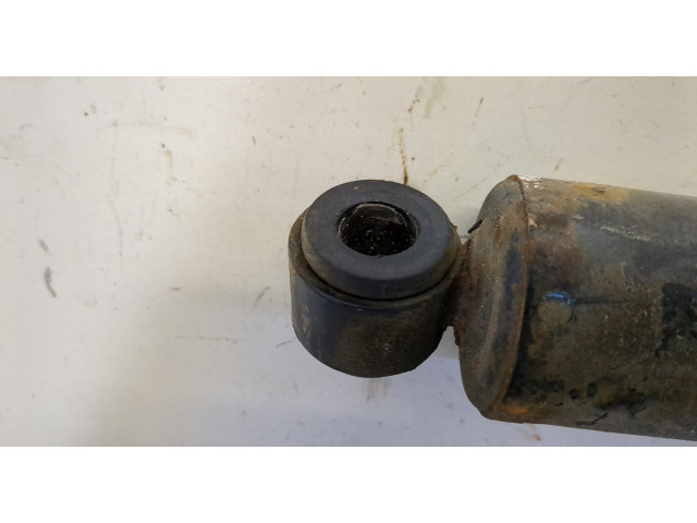 Стойка амортизатора  Mitsubishi Montero Sport / Pajero Sport 1996-2008      