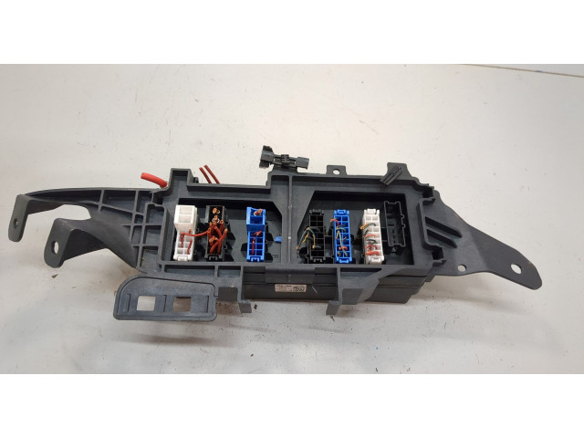 Блок предохранителей  Mercedes GL X164 2006-2012         