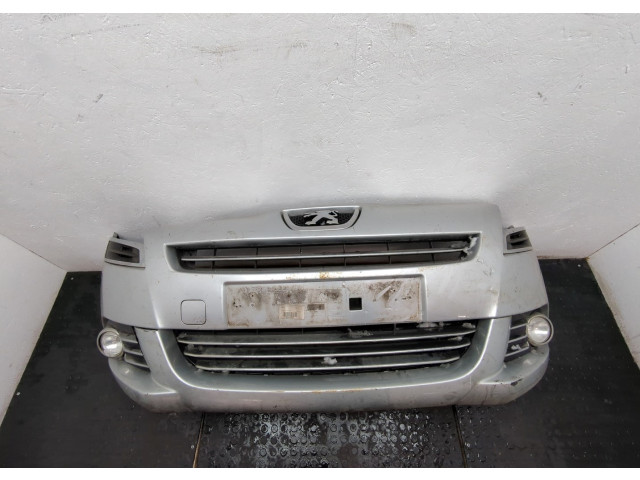 Бампер  Peugeot 5008 2009-2016 передний   