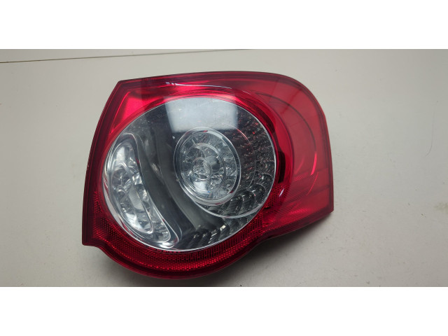 Задний фонарь          