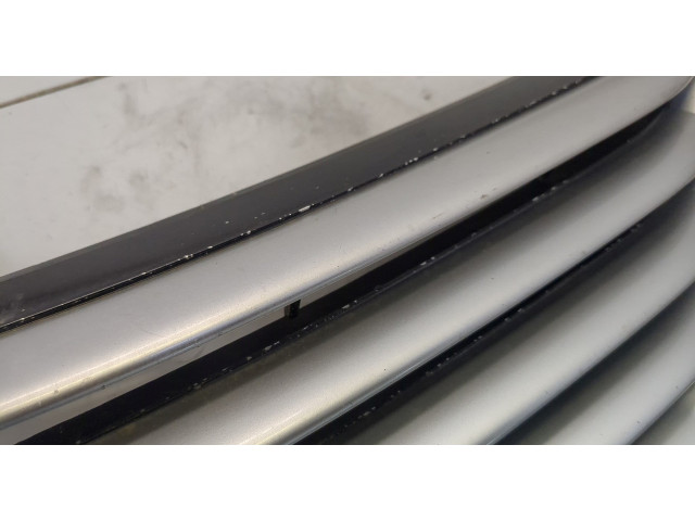 Решетка радиатора Acura RL 2004-2012