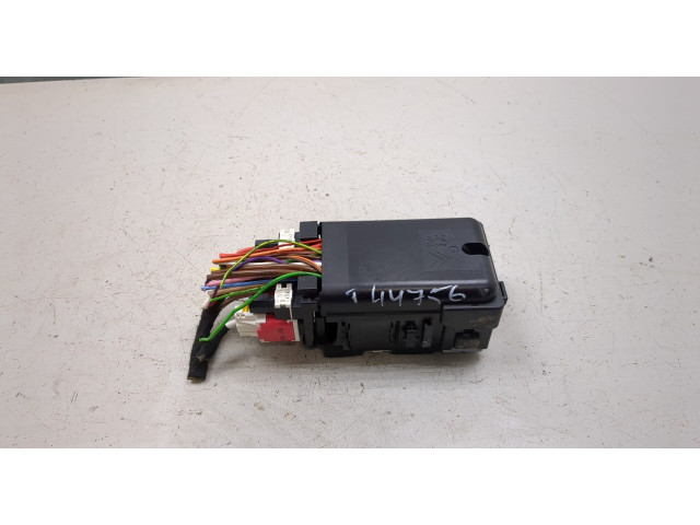 Блок предохранителей  Citroen C4 Grand Picasso 2014-         