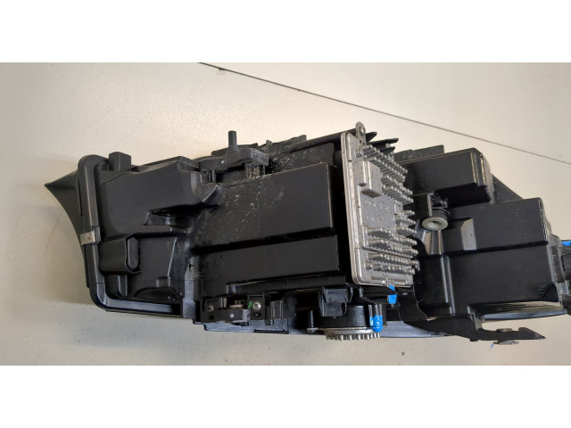 Фара передняя BMW 3 G20, G21 2018-2025 левая