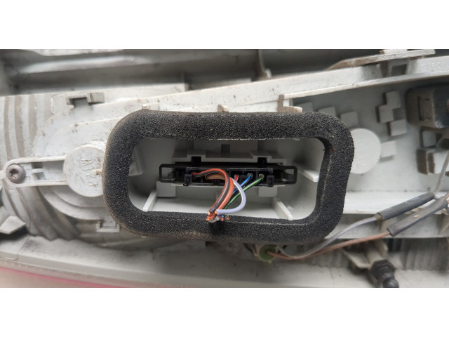 Задний фонарь          