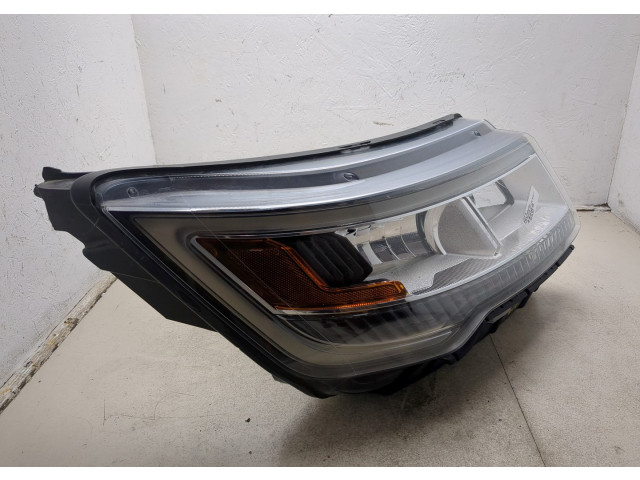 Фара передняя Ford Explorer 2015-2019 правая