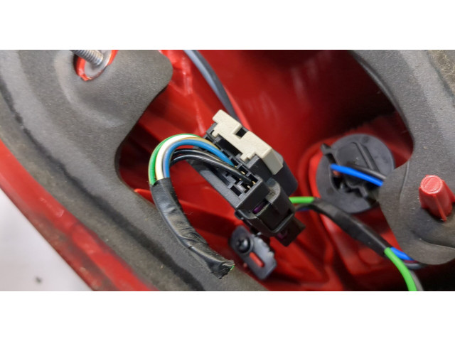 Задний фонарь          