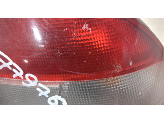 Задний фонарь