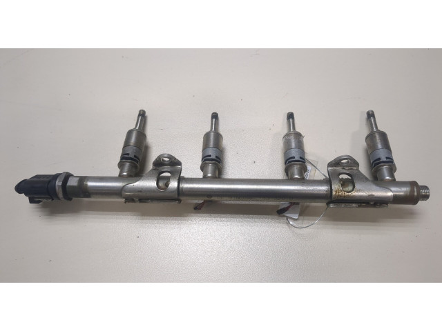 Форсунка топливная  Audi Q3 2014-2018    04E906036Q, 04E133320D     