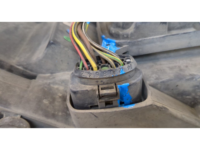 Фара передняя  Volkswagen Phaeton 2010-2016 левая 