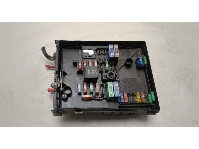 Блок предохранителей Volkswagen Caddy 2015- 1K0937125D