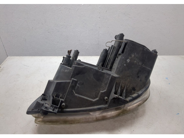 Фара передняя Volkswagen Caddy 2004-2015 правая