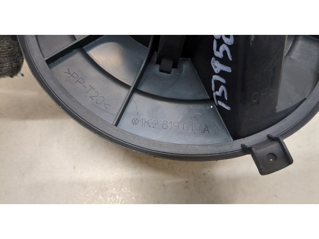 Моторчик печки Skoda Octavia (A5) 2004-2013