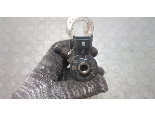 Форсунка топливная  Citroen C4 2010-2020    1980S5, 0445110340     