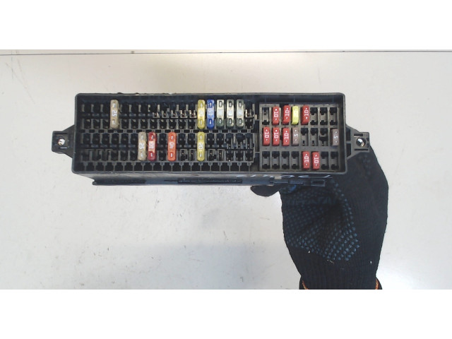 Блок предохранителей Volkswagen Jetta 6 2010-2015 00093715B 6 1.6