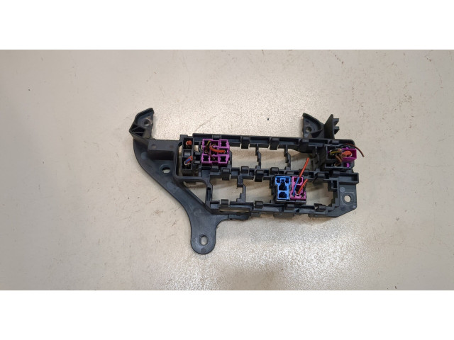 Блок реле Audi A2 8Z1937503