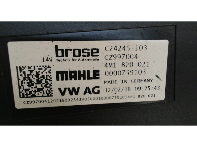 Моторчик печки Audi A5 2016-2020 4M1820021 4M1820021