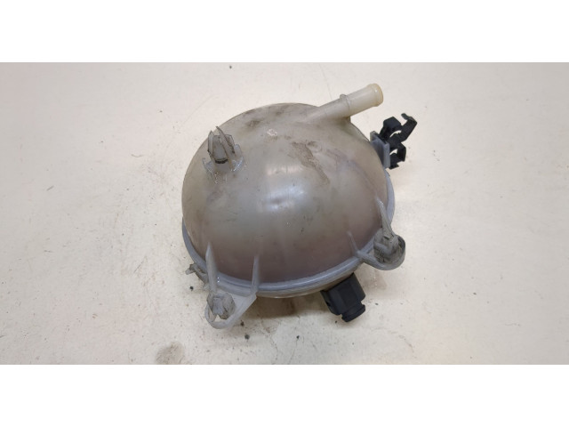 Бачок расширительный Skoda SuperB 2015-