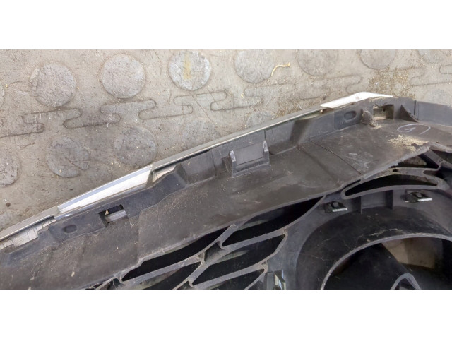 Решетка радиатора  Mazda 6 (GH) 2007-2012            