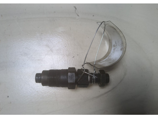 Форсунка топливная Mitsubishi Pajero 1990-2000