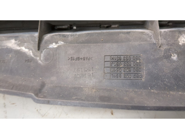 Решетка радиатора  Volkswagen Passat 5 2000-2005          