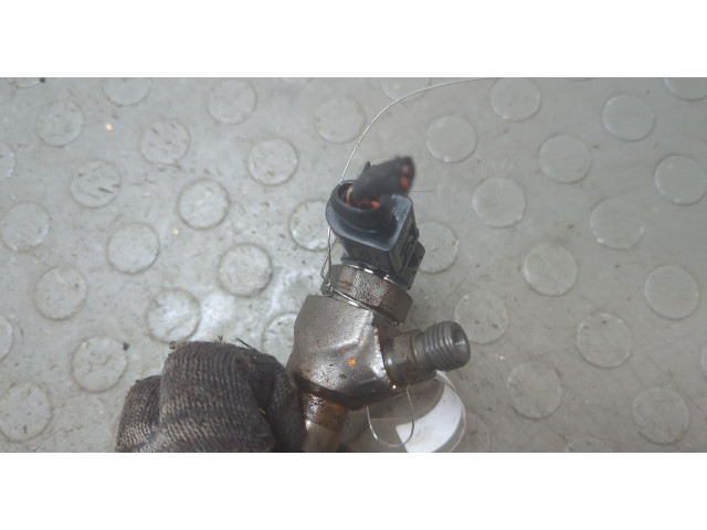 Форсунка топливная  Volkswagen Tiguan 2011-2018    0445110469     