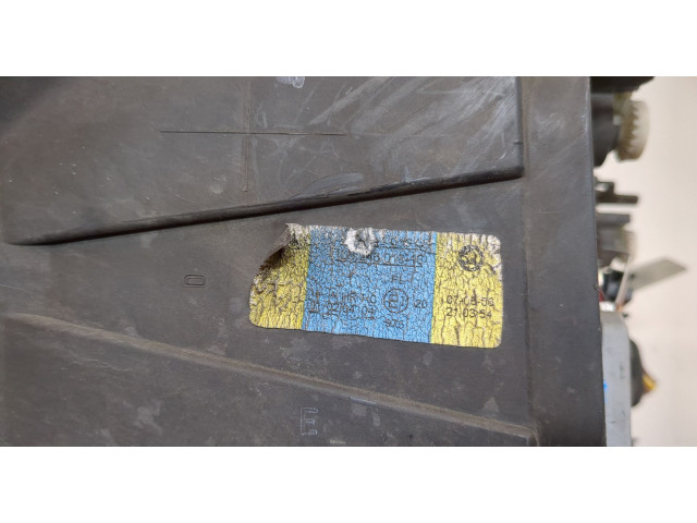 Фара передняя  Skoda Fabia 1999-2007 правая 