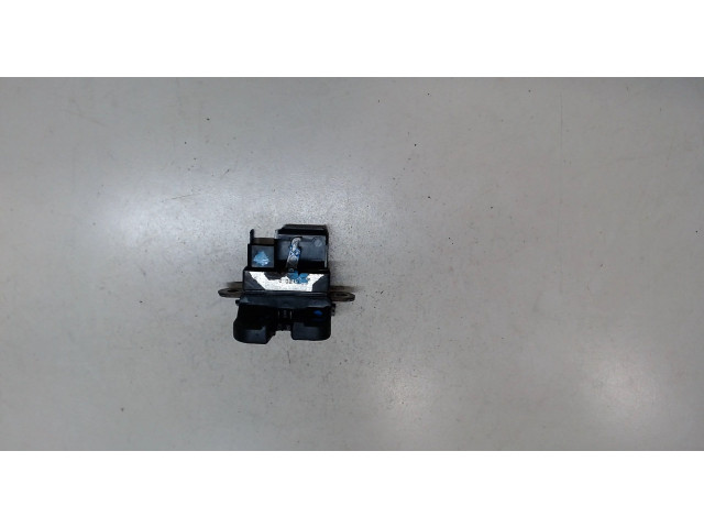 Замок багажника  Volkswagen Golf 5 2003-2009       