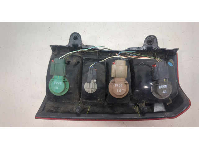 Задний фонарь          