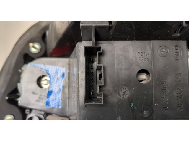 Задний фонарь          