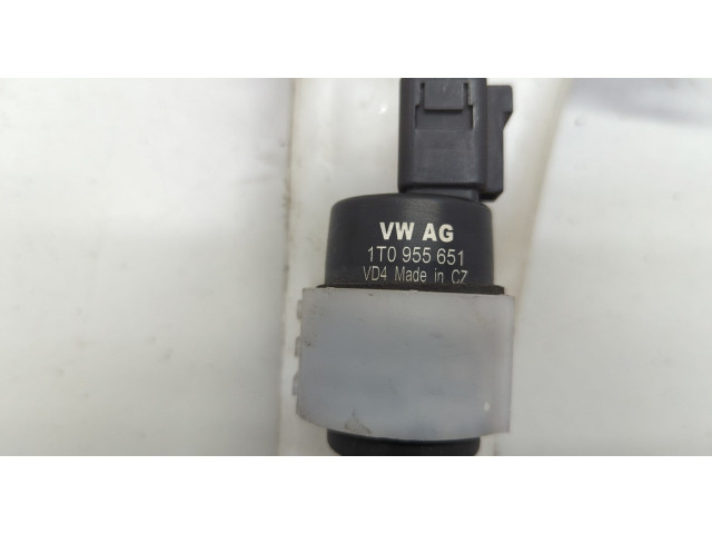 Бачок омывателя  Audi TT (8J) 2006-2014    