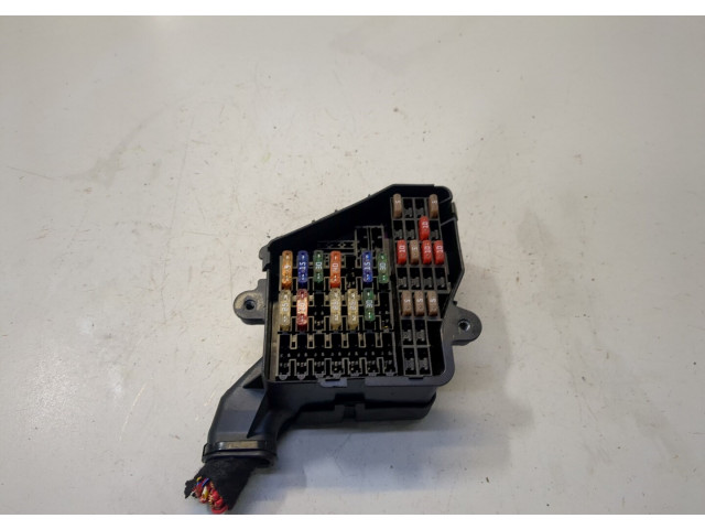 Блок предохранителей  Audi A6 (C6) Allroad 2006-2008      8D2941824      2.7