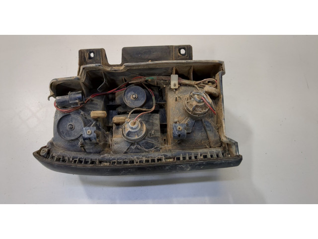 Задний фонарь MB831090 Mitsubishi Pajero 1990-2000