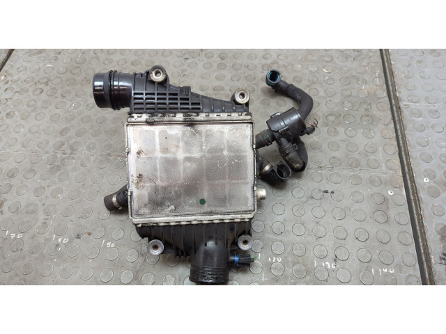 Интеркулер Jaguar XE 2015-2025 GX736K775AC