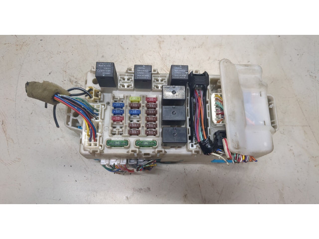 Блок предохранителей Mitsubishi Lancer 9 2003-2006 mr587875 1.6