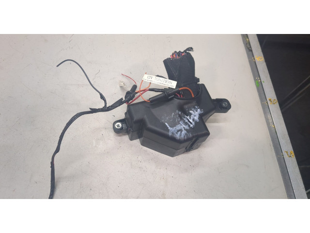 Блок предохранителей Skoda Octavia (A5) 2008-2013 1.9