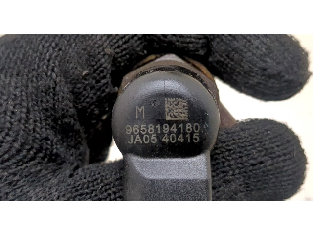 Форсунка топливная  Citroen C4 Picasso 2006-2013    9658194180     
