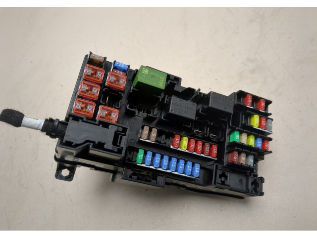 Блок предохранителей  Buick Encore 2016-2022         